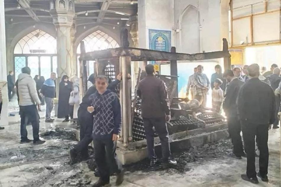 伊朗国家电视台报道，当地时间9日，胡齐斯坦省，德兹富勒市安全部门确认，该市宗教圣