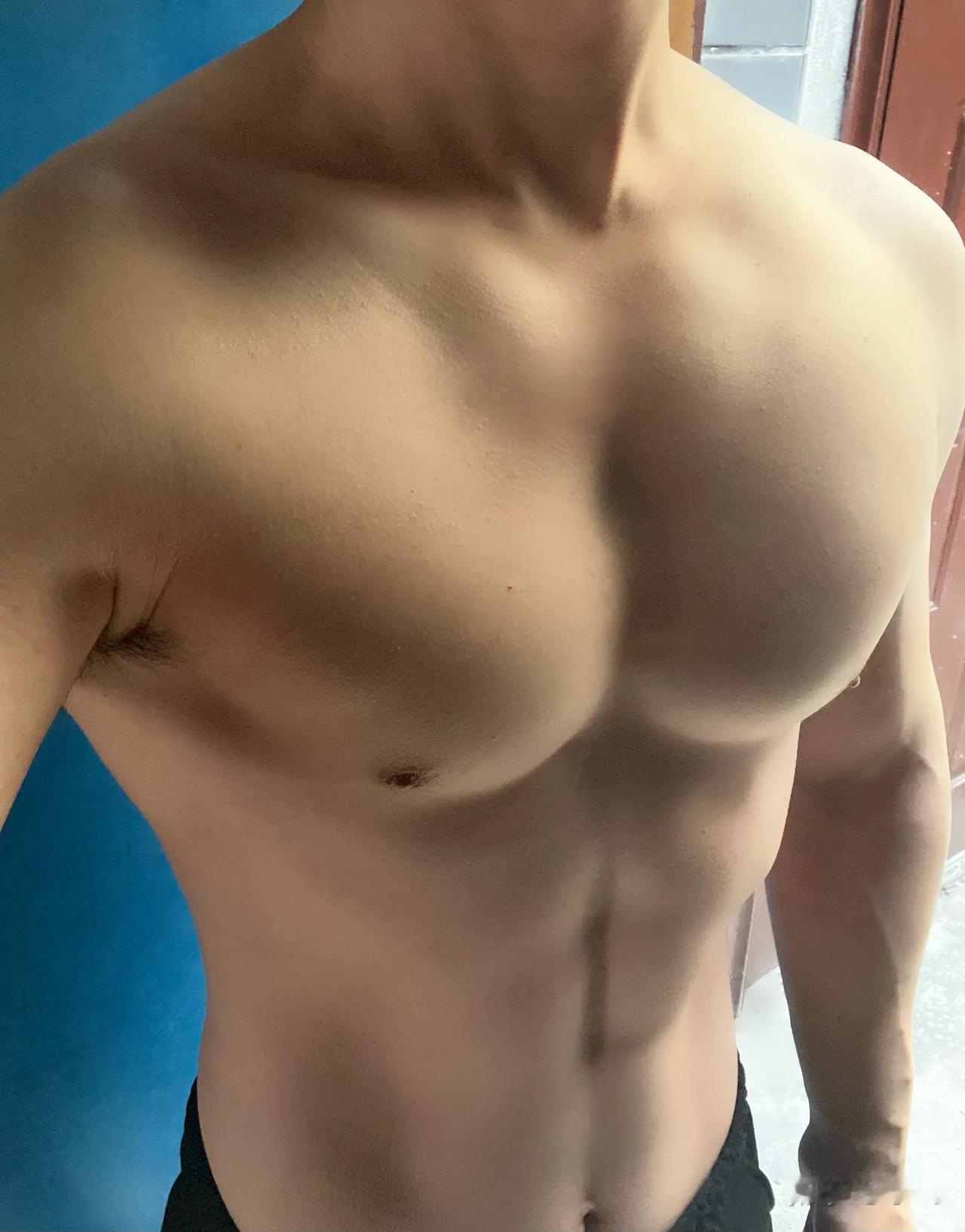 什么运动可以使男生变的强壮