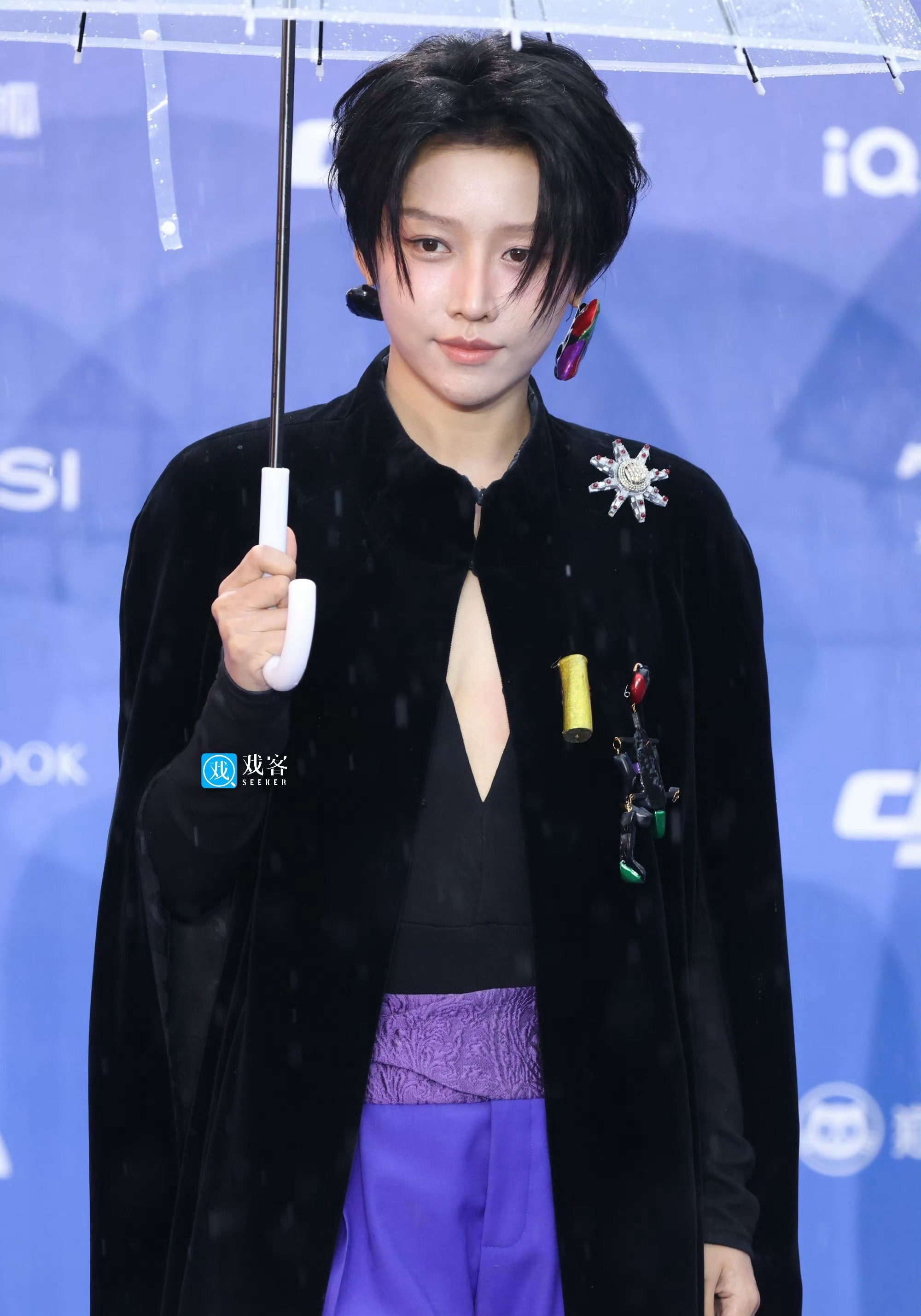 张若昀、刘浩存、马思纯、白客、刘雨昕、董子健、喻言、周洁琼、刘宇北影节开幕式红毯