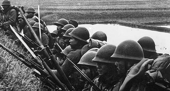 1945年湘西会战150个鬼子各身绑上百斤炸药，紧贴武冈城墙拉响导火索，城墙倾圮