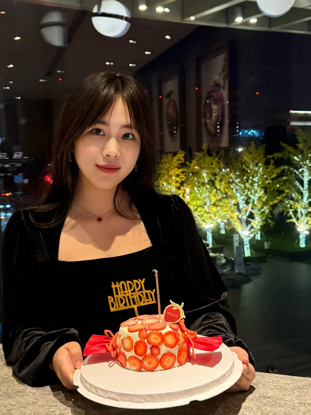 吃到了！我的人生蛋糕！