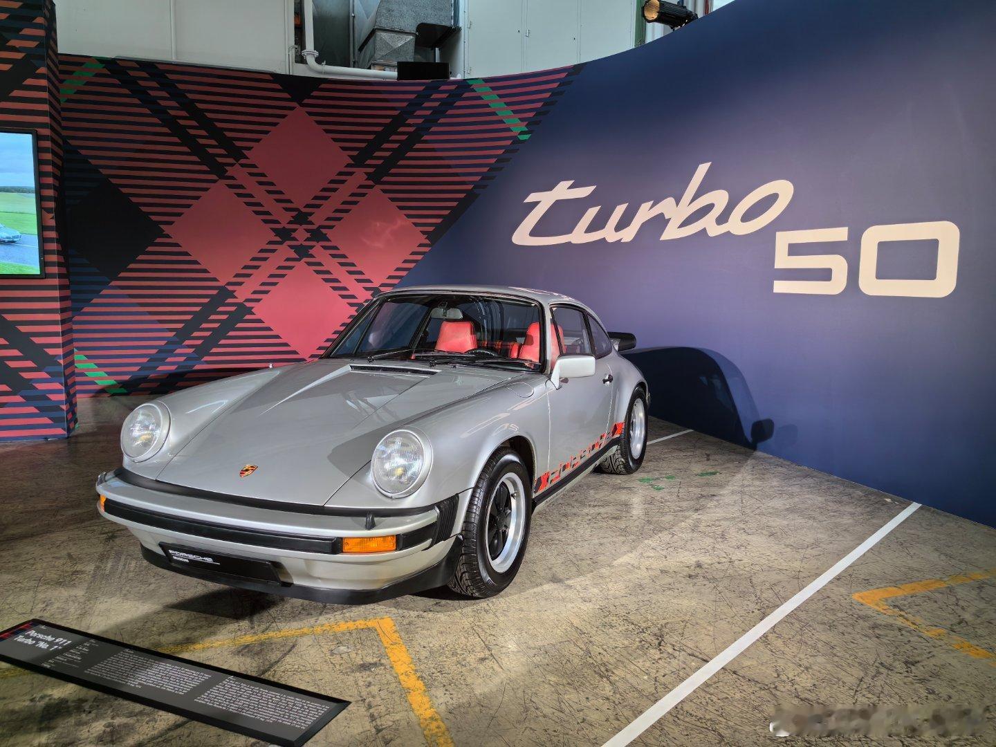 保时捷911 Turbo车型50周年，感谢的邀请，开启保时捷浓度很高的一个周末 