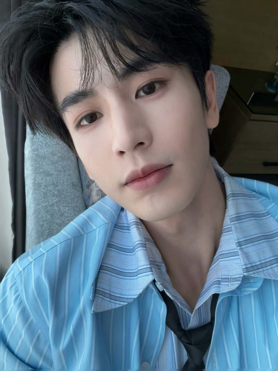 张凌赫张凌赫海外吸粉力张凌赫海外吸粉力真的太牛了！！直接疯狂涨粉！！