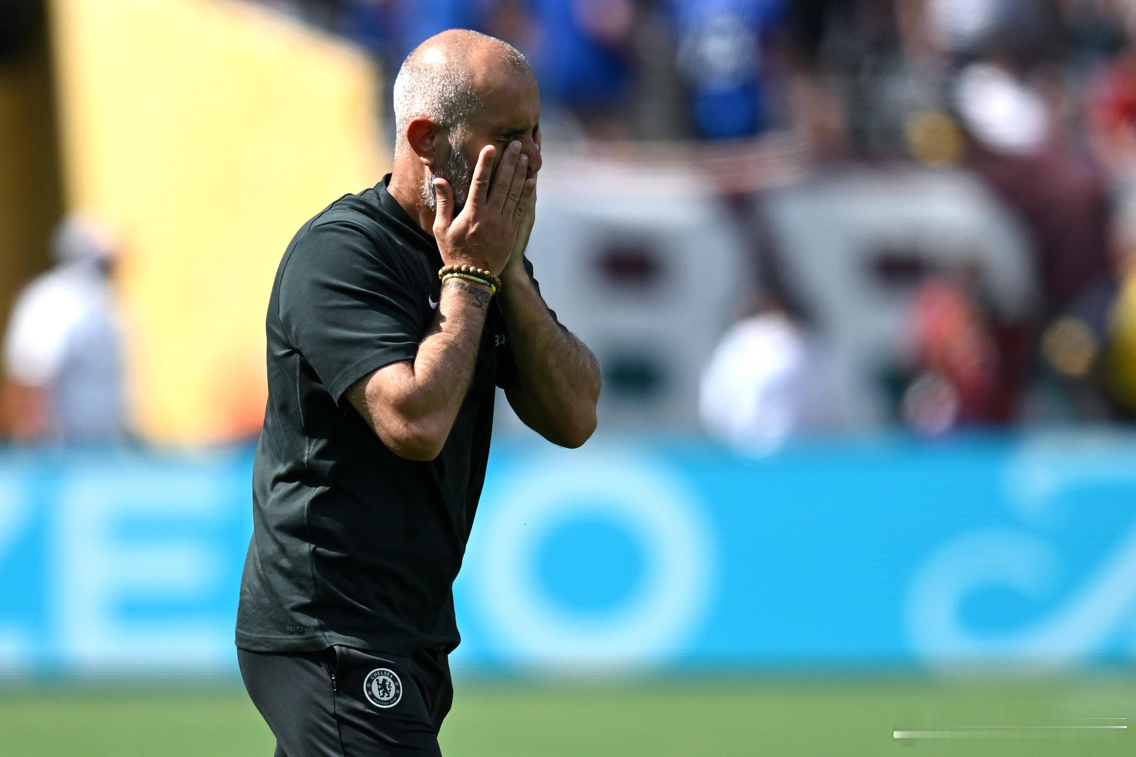 遭球迷狂嘘！TA：切尔西近7轮仅1胜，1月表现或关乎马雷斯卡未来切尔西本轮英超2