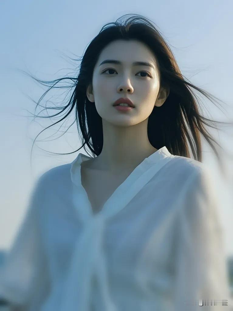 不愿陪你走下去的全都是过客，
一直陪你走到最后的才是伴侣。
 
瞧那一人呐，纵是