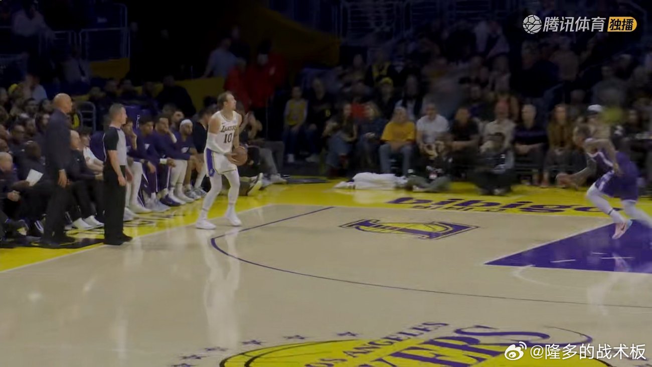 一个极其开阔的出手空间国王vs湖人