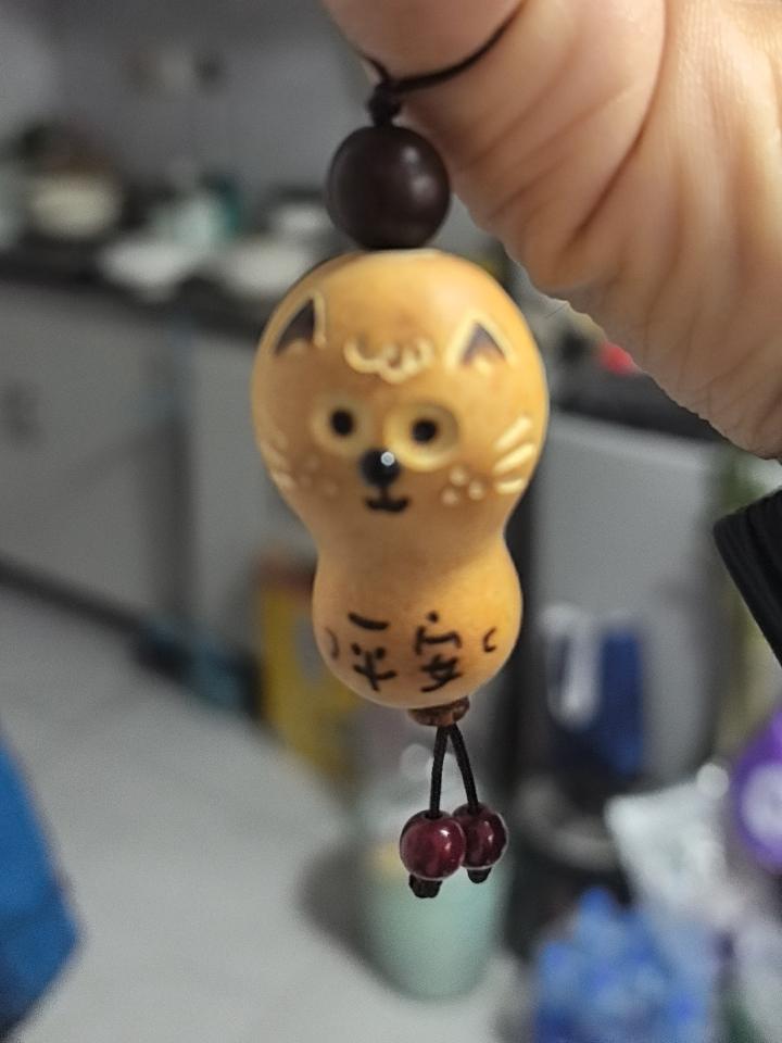 河南网友喊人免费偷蒜薹了
4月以来，又到了一年一度的“蒜薹放生季”。河南菜农喊话
