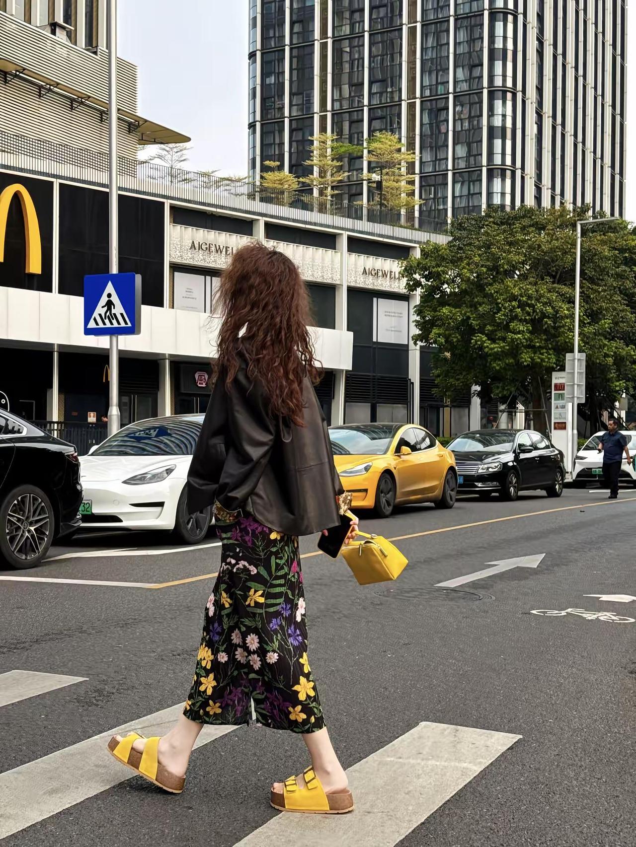 人闲情绪多 百忙解千愁当我尝试夏日韩系明媚感穿搭 早春高智感一周通勤穿搭 早春姐