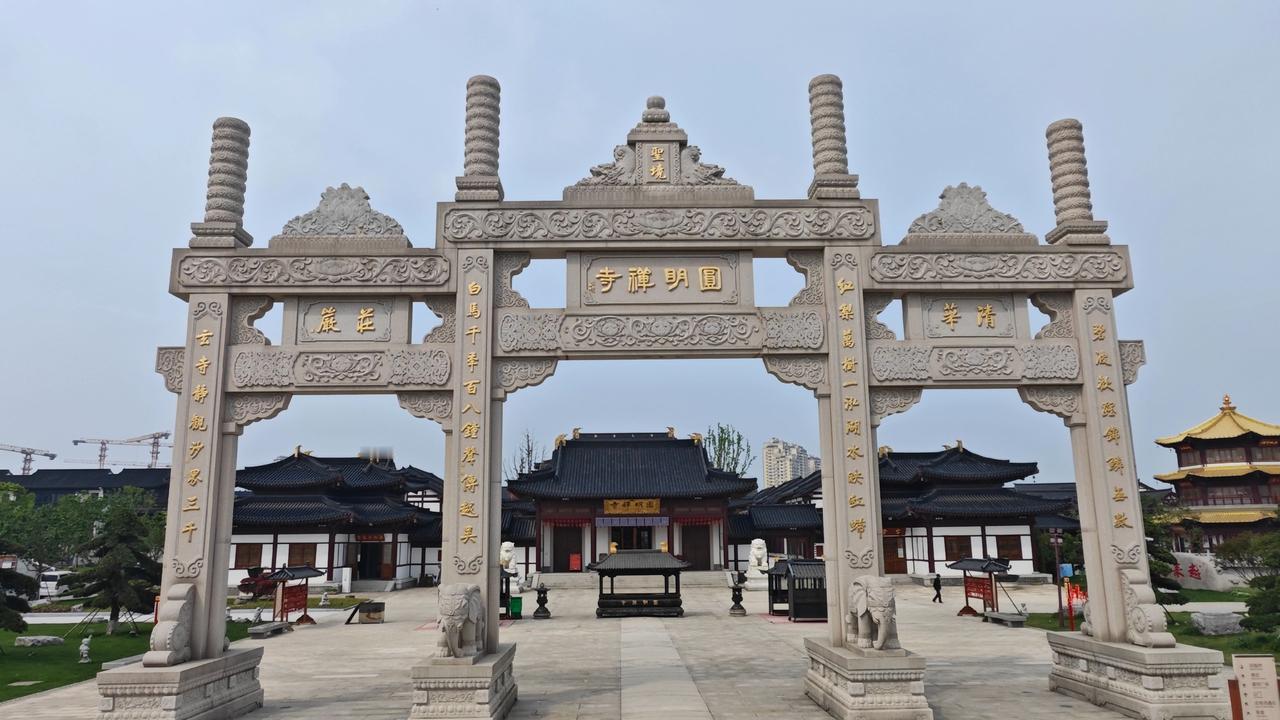 苏州吴江盛泽藏着一座被时光封存的千年古刹——圆明禅寺，又名白马寺，宋初建寺时称白