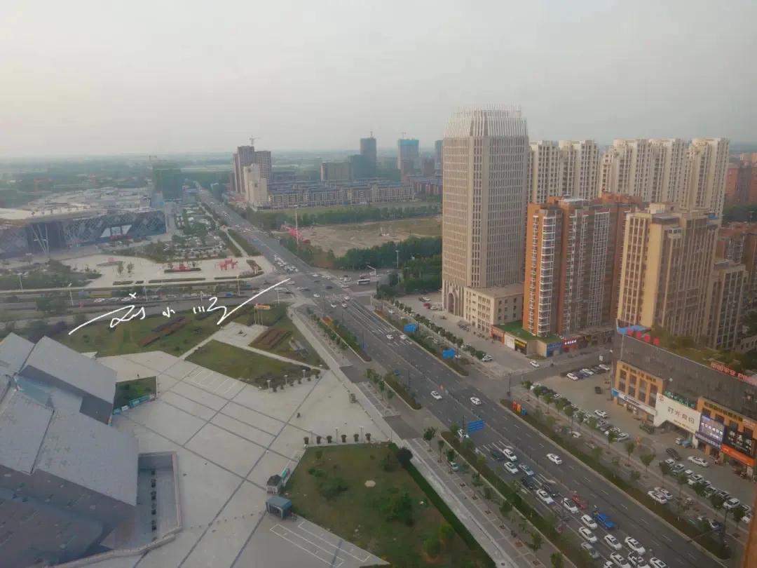 江苏省连云港市的一个县，名叫东海却不靠海，还是世界水晶之都？

这里是刘小顺的旅