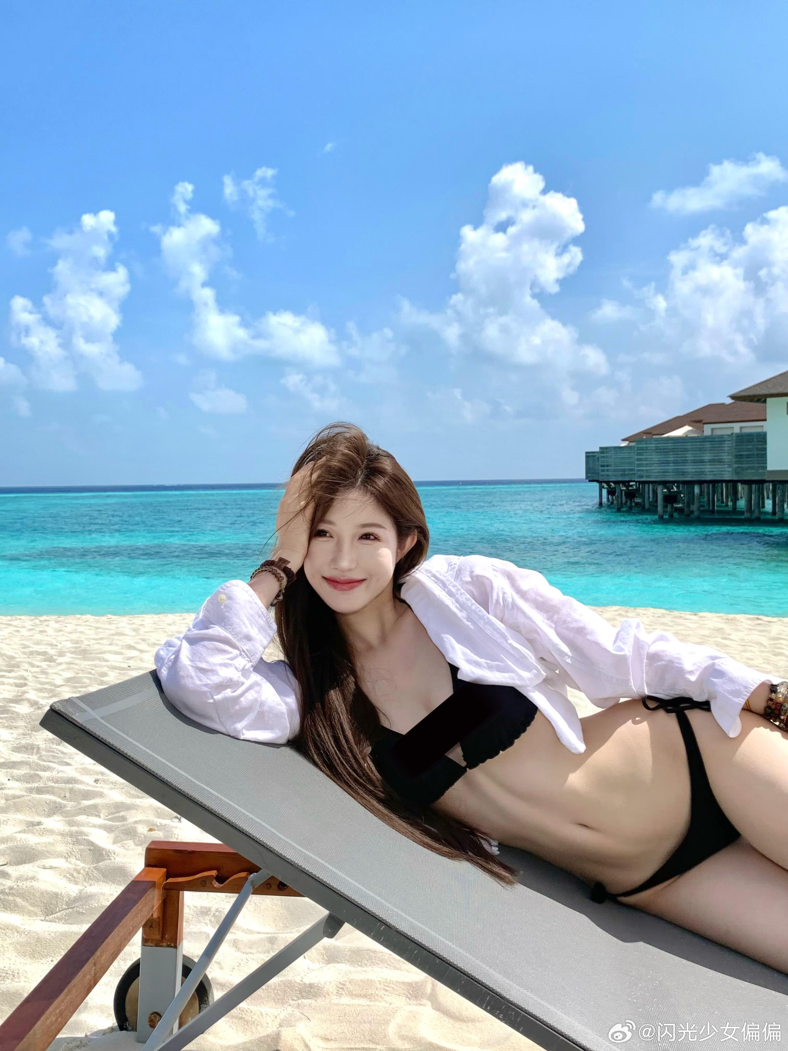 𝓣𝓱𝓮 𝓢𝓮𝓪𓈒最喜欢在海边晒太阳 