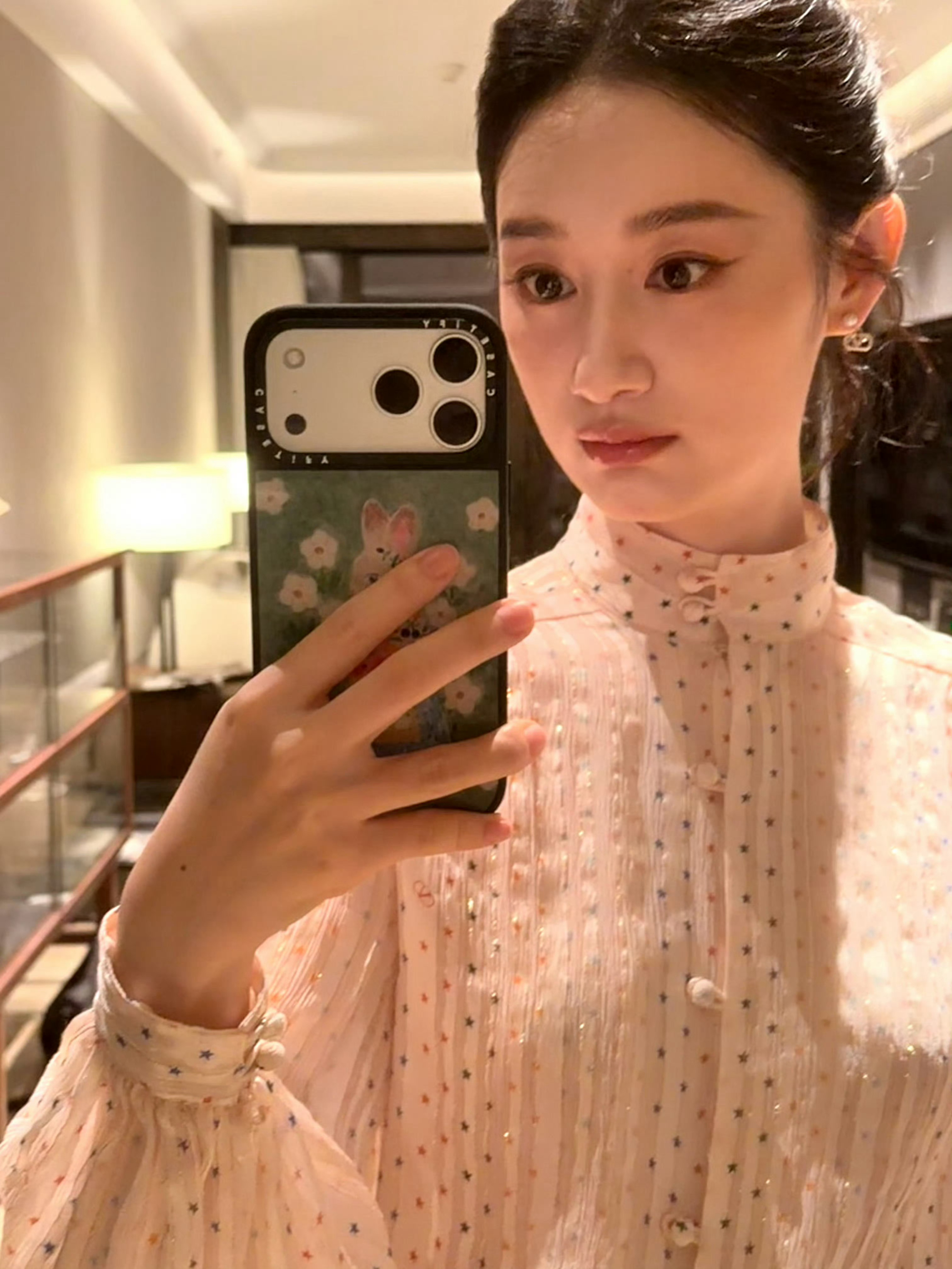 厚积终有薄发，时光不会辜负踏实深耕的演员，期待她解锁更多大女主剧本，奔赴更辽阔的
