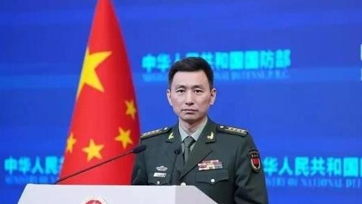 中国有必要公开告诫所有国家，谁若敢打击中国大陆本土目标，不管由何处发起攻击，中国