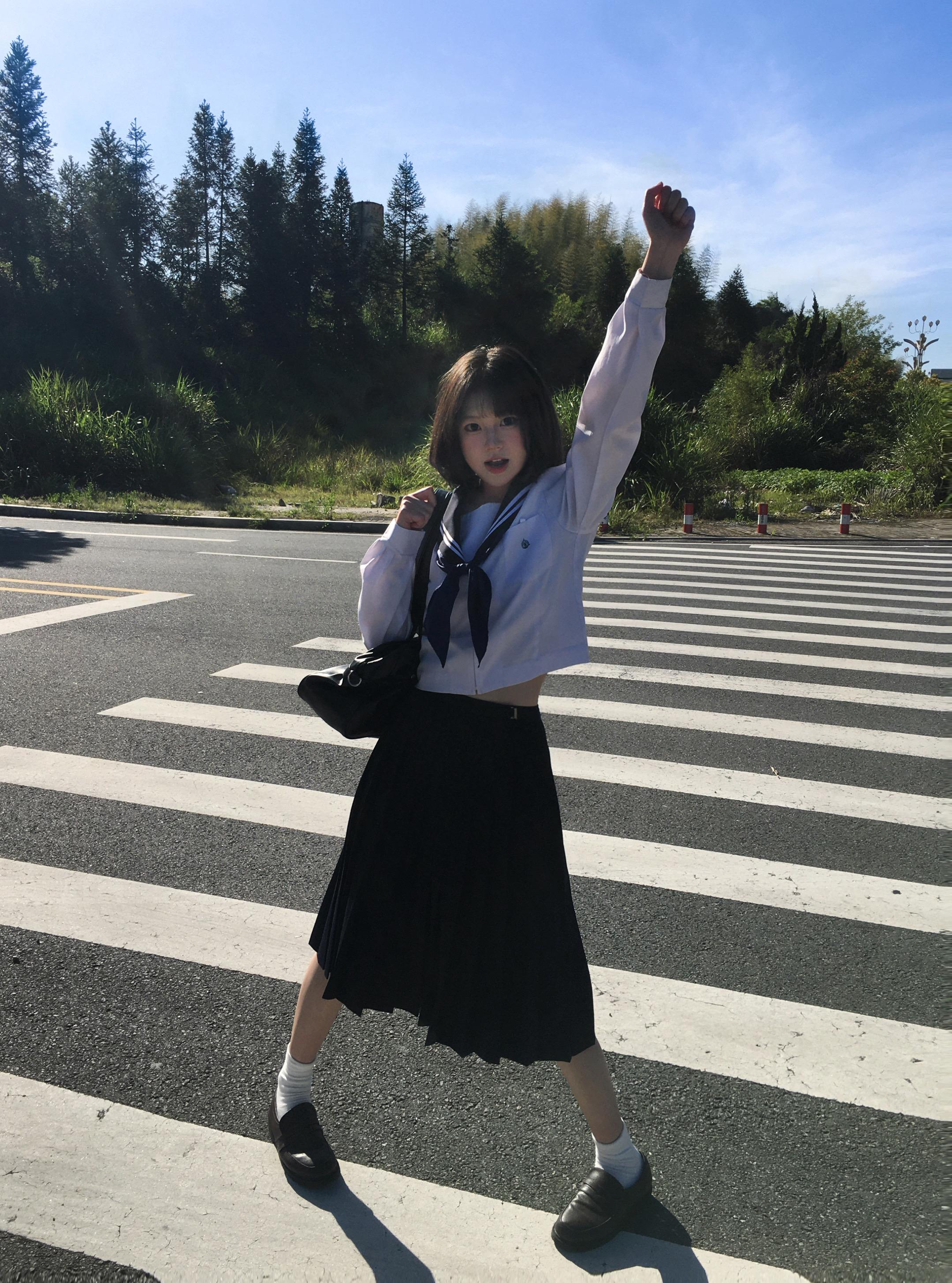 干巴爹！٩(´ᵕ｀๑)و。