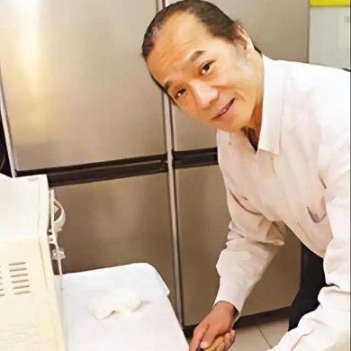 演员张振寰去世65岁老戏骨张振寰就这么悄无声息走了，真让人唏嘘。曾经的大侠，晚年