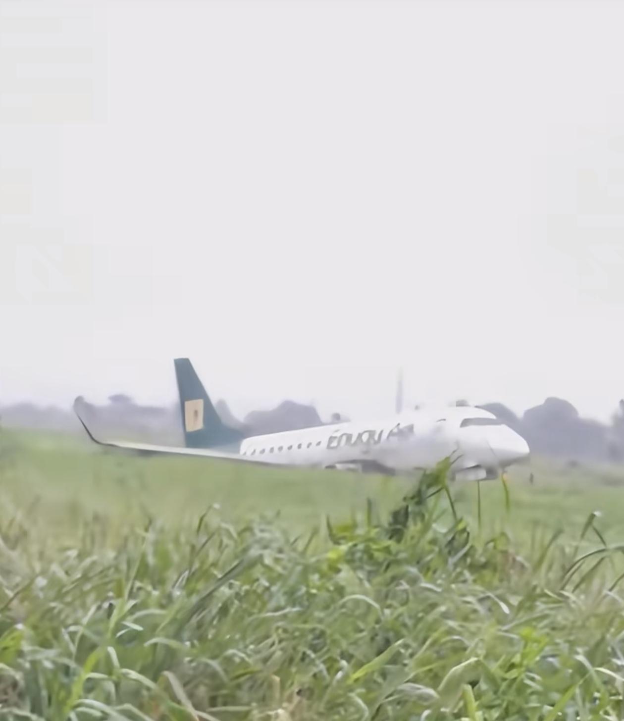 当地时间7月23日，尼日利亚Enugu Air航空公司一架客机在贝宁机场降落时冲