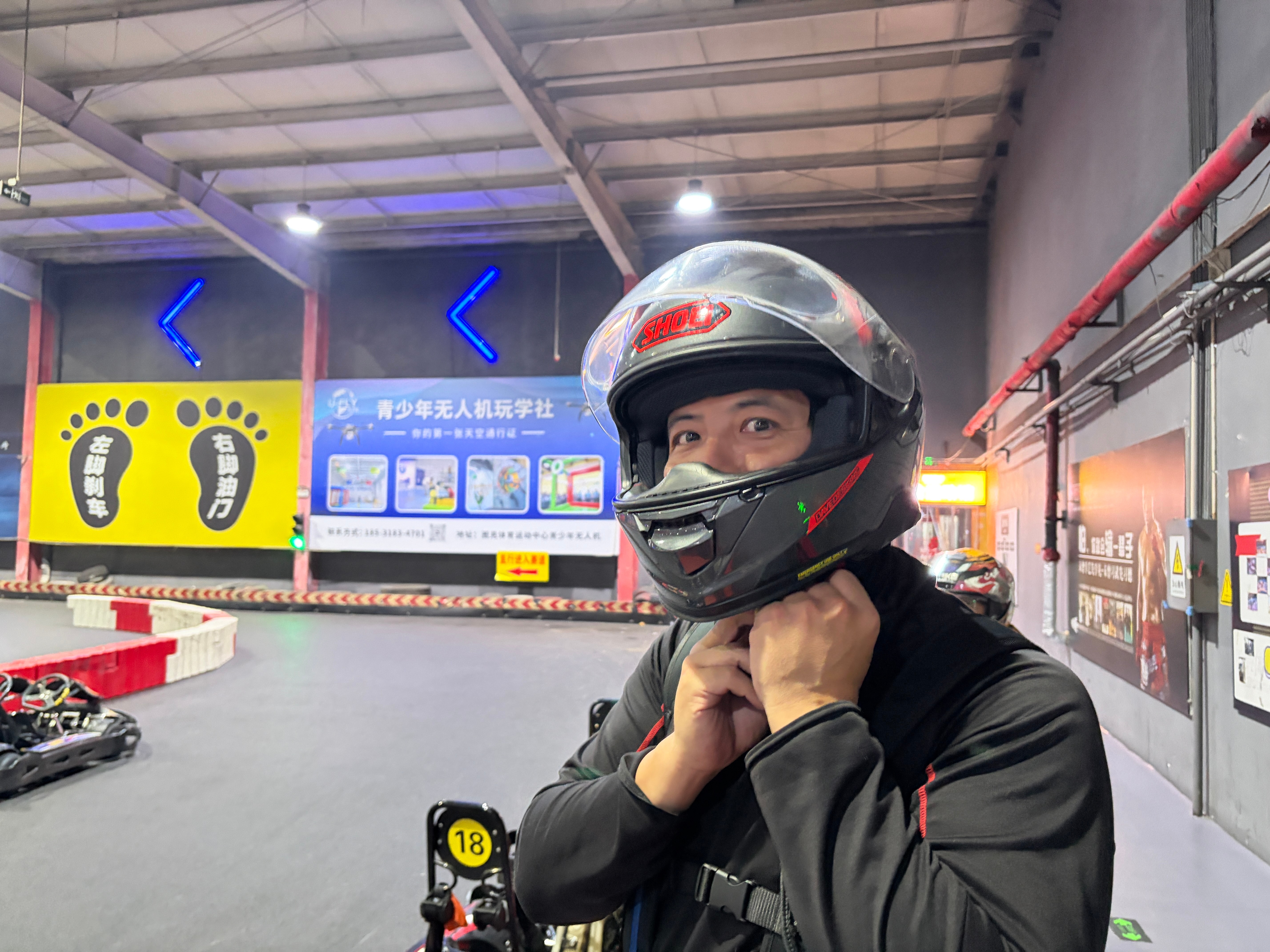 摩托车溜达完卡丁车继续约起我们这拨人，大家都能猜到最快但为啥也特别快我和后半程都