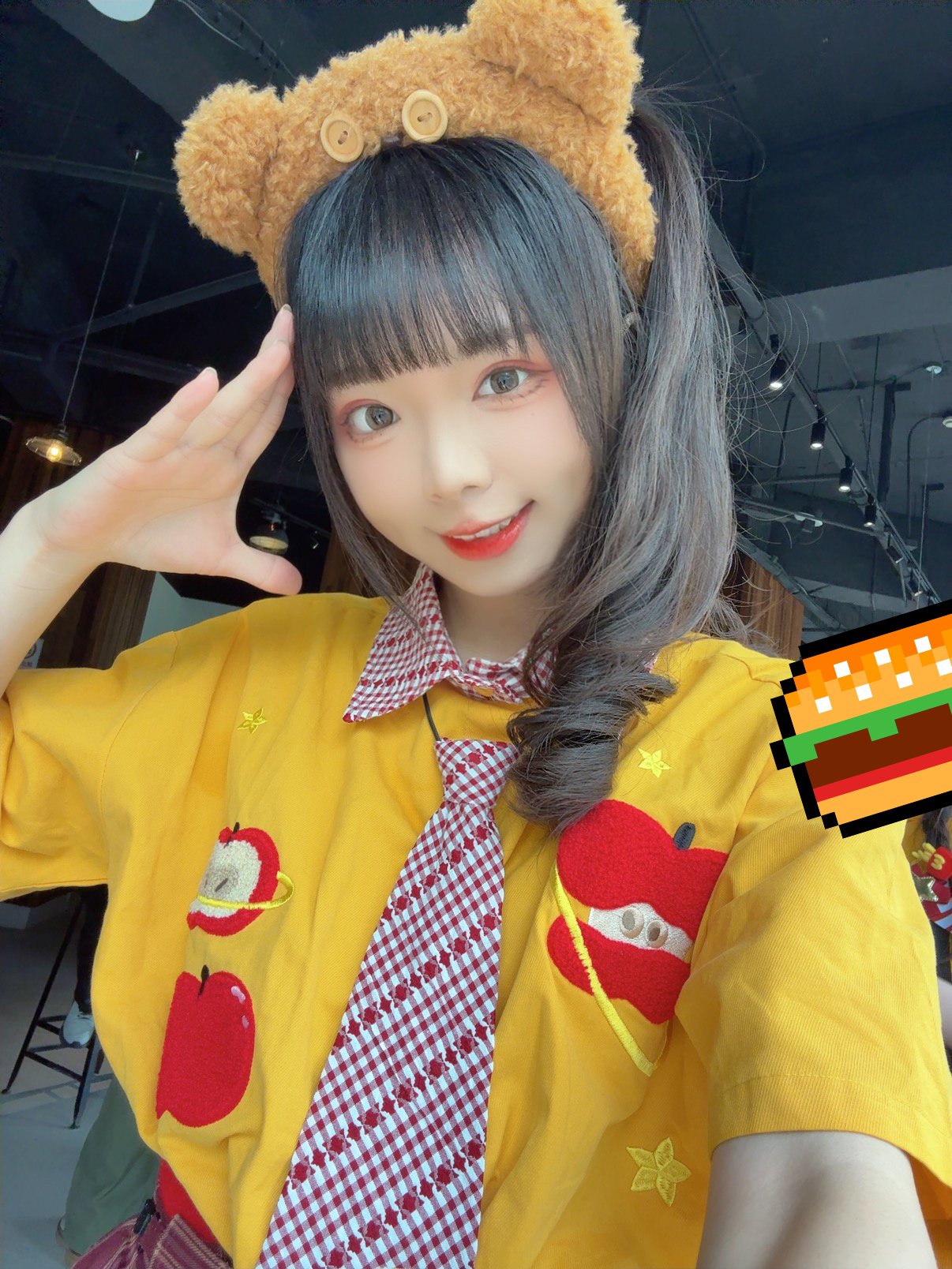 今天黄得感觉要去麦麦打工🍔🍟兜系少女[超话] ​​​