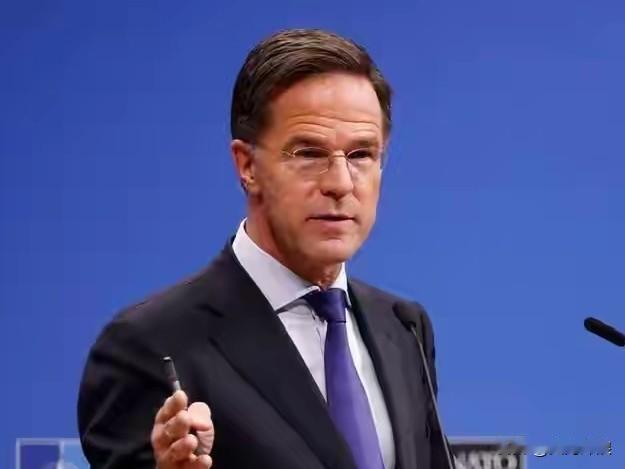 北约秘书长吕特又在自打己脸！

刚刚，北约秘书长吕特表示，种种迹象表明，俄罗斯不