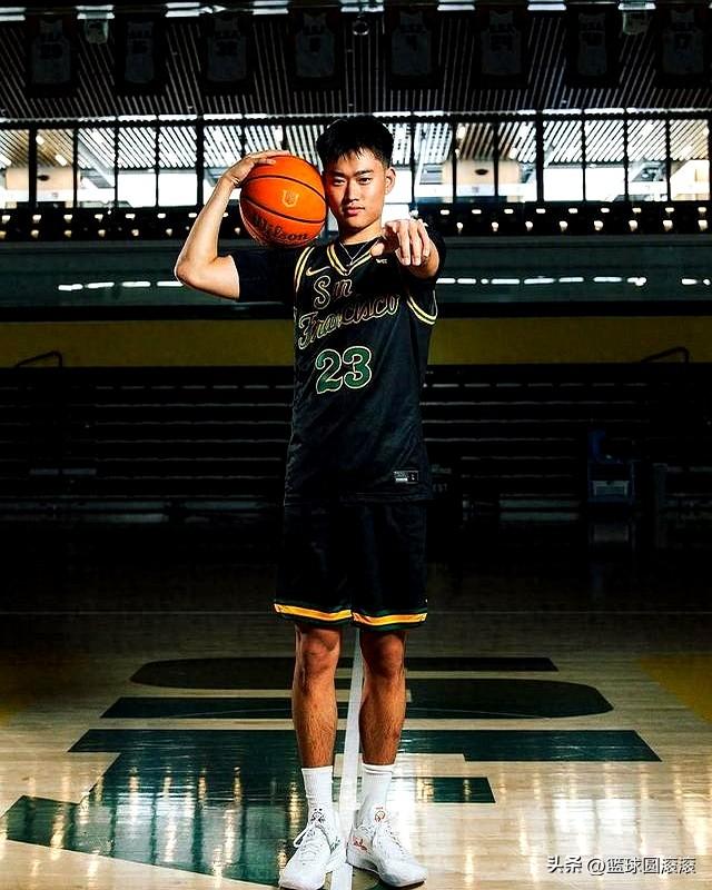 [抓狂][抓狂][伤心]太可惜了！曾经的国青天才控卫，在NCAA彻底坐穿冷板凳！