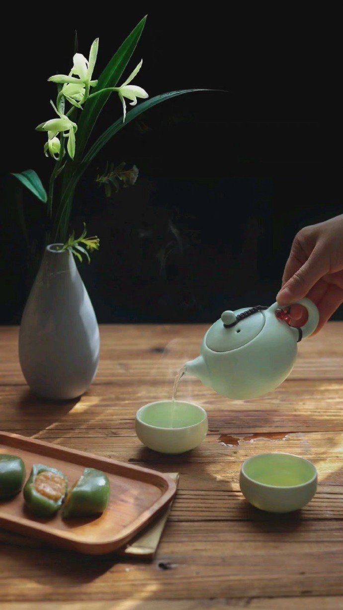 “你知道人生最大的烂牌是什么吗？不是家里有多穷，也不是家外欠了多少债，而是父母给