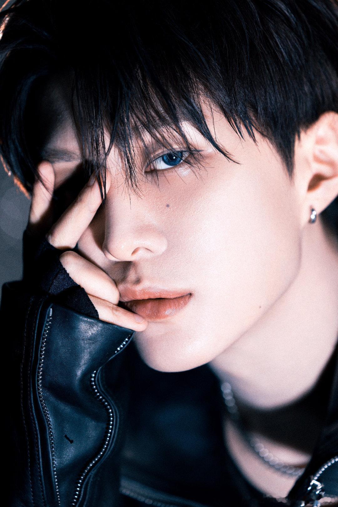 范丞丞范丞丞玩游戏有点玄学在的你好星期六谁看了不说一句范丞丞欧皇，选黄骰子就黄，