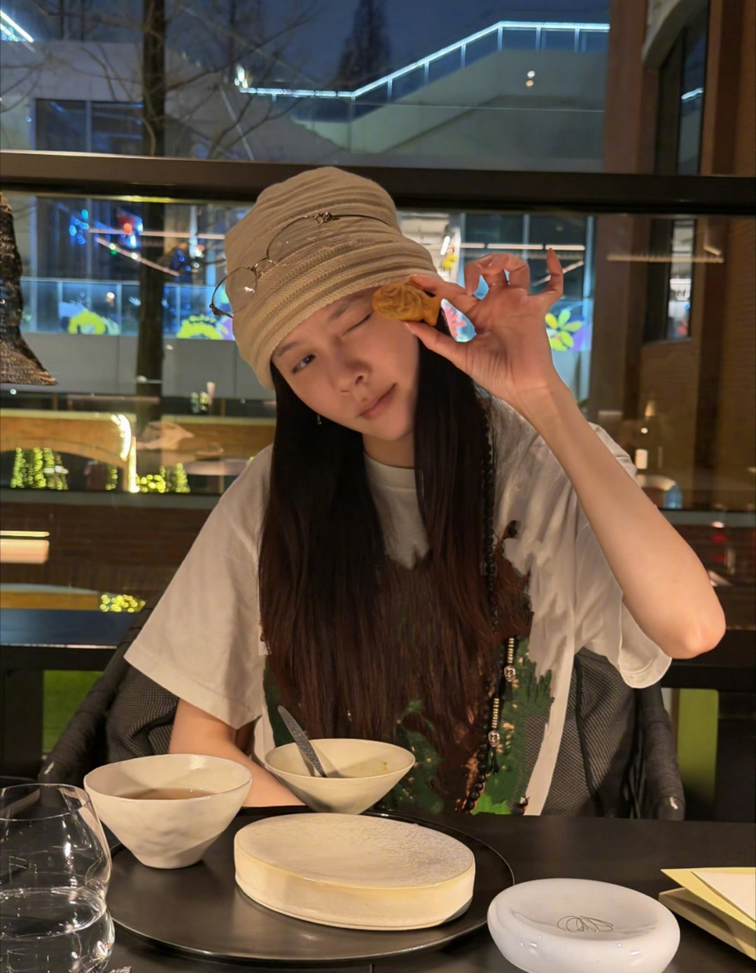 宋妍霏情人节快乐，想念你的小刘海