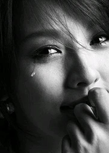 #记录生活困扰事#
昨天晚上，一根筋的老公为了堂妹出车祸的事抱怨起我来了！
事情