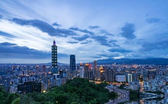 台湾新党创始人王建煊曾经发文称：“如果大陆以武力统一台湾，台湾将成为中华人民共和