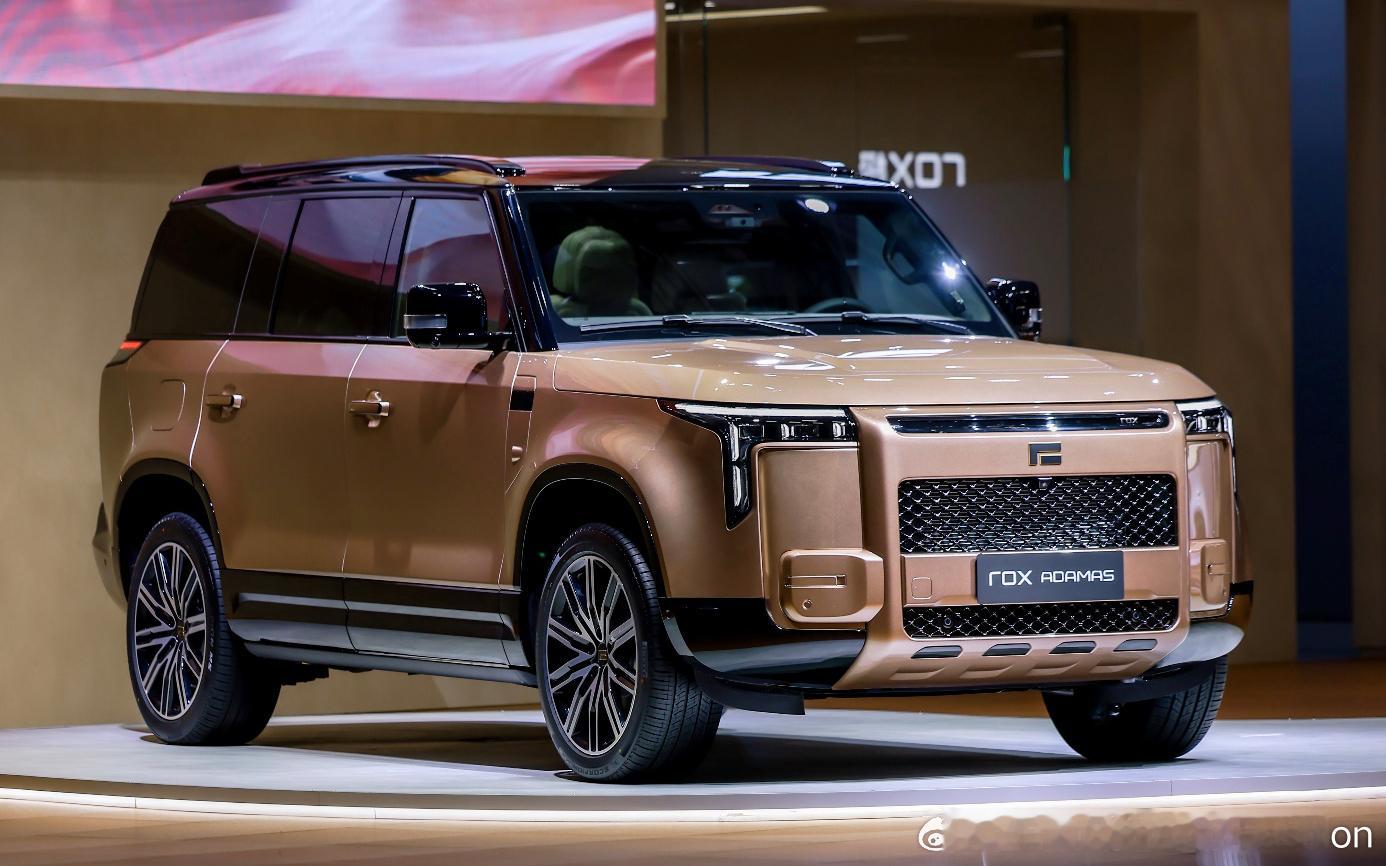 【极石品牌全新车型ADAMAS广州车展首秀，定位全地形豪华SUV】11月22日，