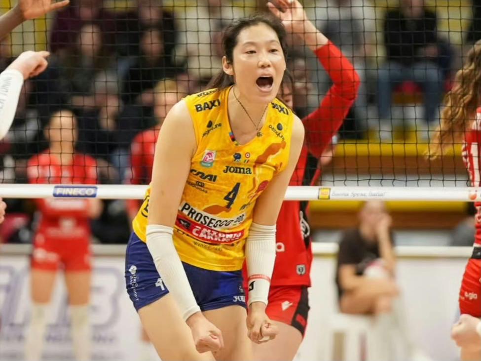 朱婷伤情无碍！球迷们放心！
3月25日凌晨，意甲半决赛第三合，科内迎战诺瓦拉，朱