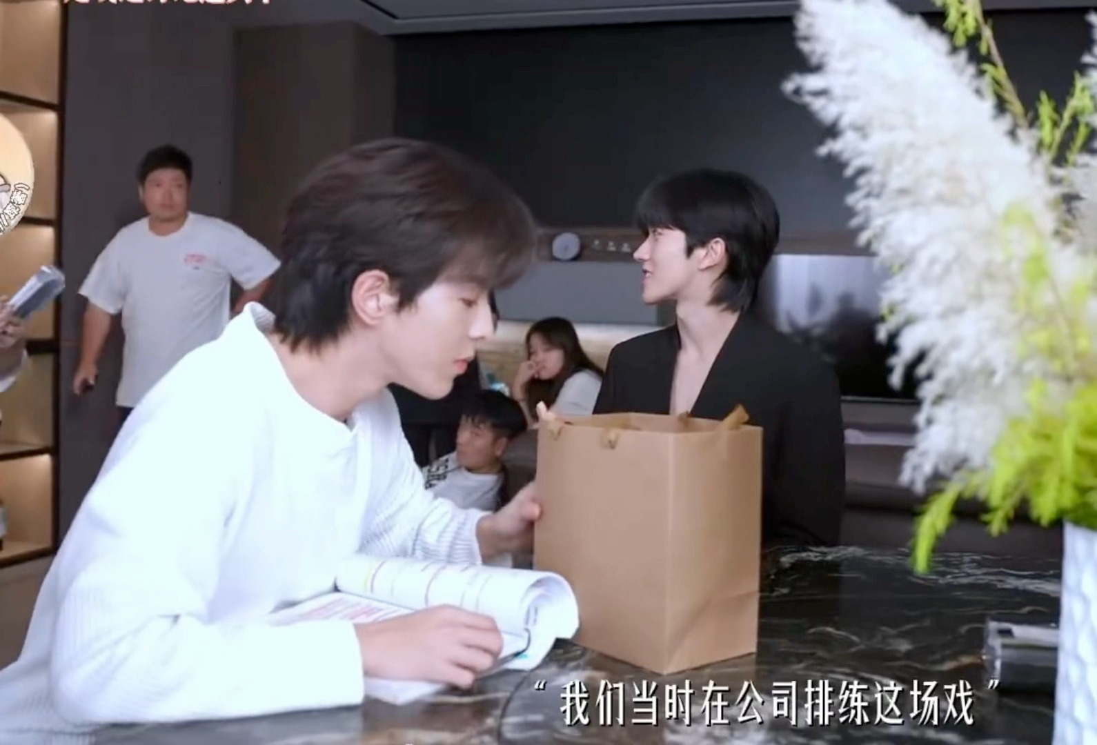 ⭐ 🍁 看邱邱吃东西确实让人很有食欲 