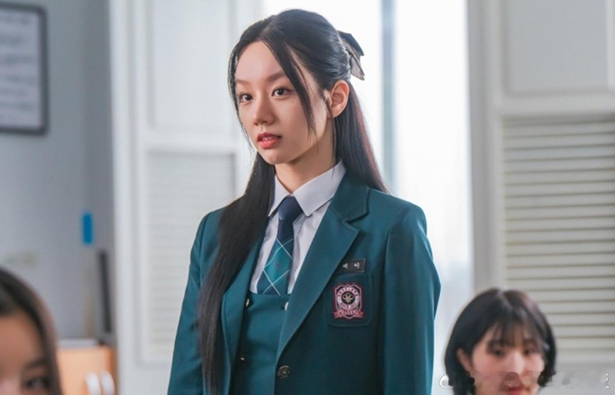 [第4届BSA] 青龙系列大奖大竞争新闻最佳女主角候补李惠利相关褪去所有笑意的《
