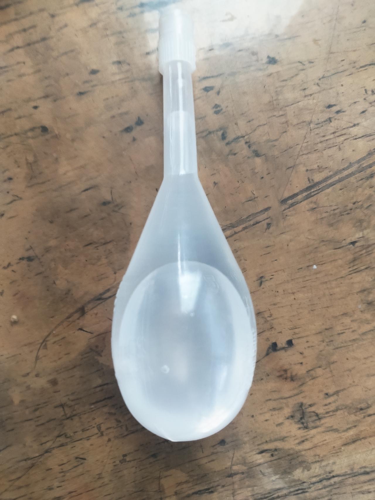 住在我同一单元的李嫂，今年70岁了。我因老家房子需要维修，回去待了两个多月。回来