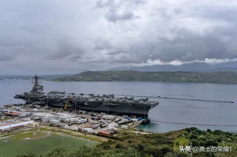最新消息：美国福特号航母停靠希腊港口补给，接下来会返回美国修整。