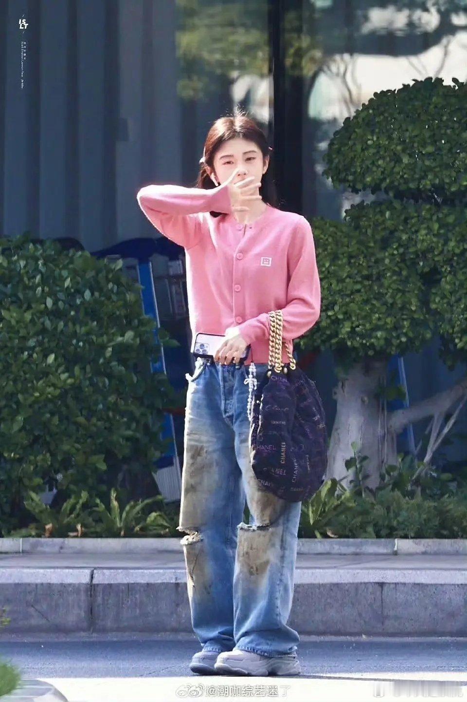 鞠婧祎是不是五五分身材 ​​​