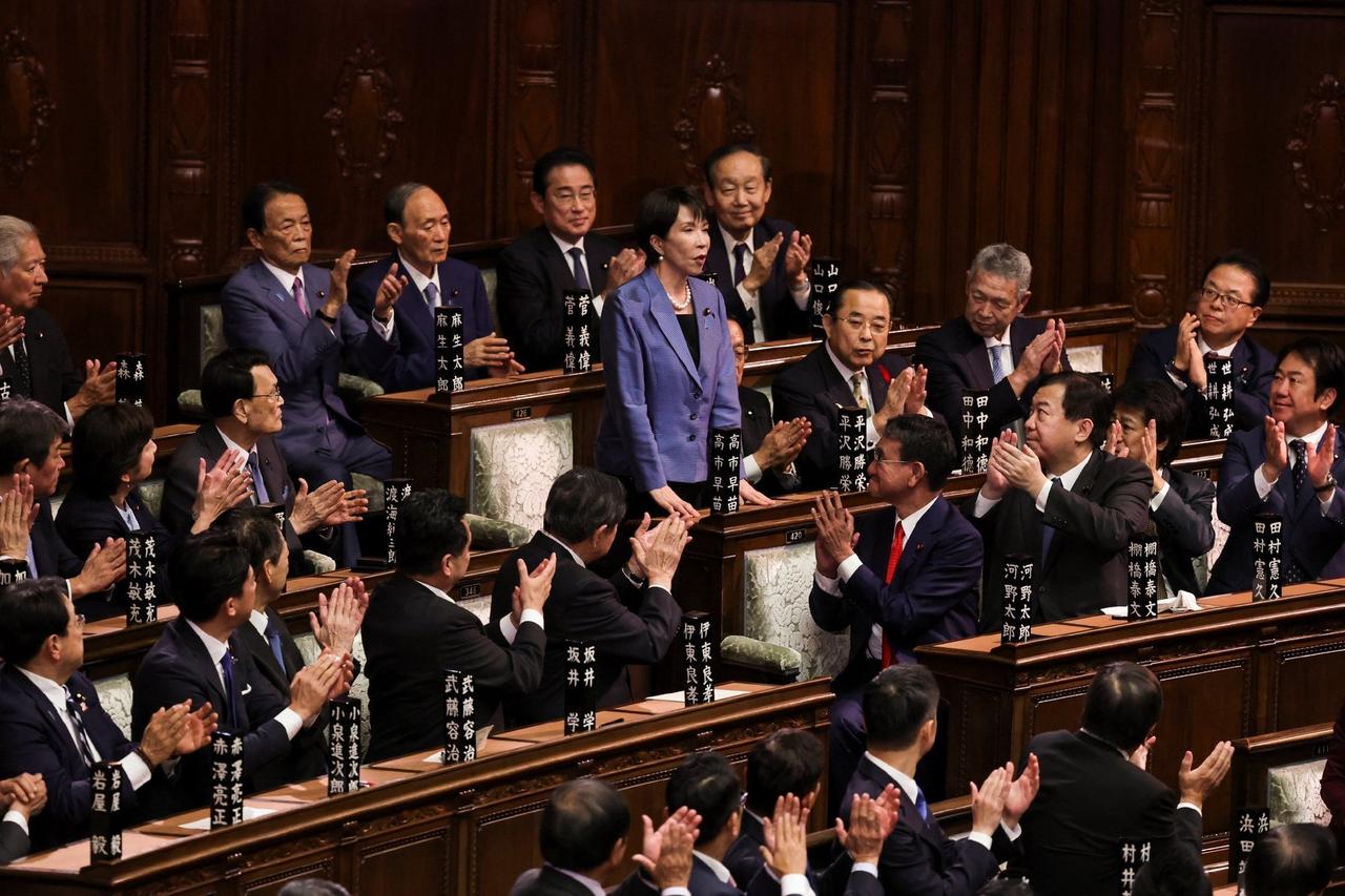 民意做出了选择，市场也做出了选择。

日本众院共465席，她以237票高票胜出，