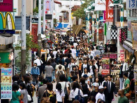 产业崩塌经济失速，日本的困局难以逆转，会步菲律宾后尘吗。

最近一段时间，日本的