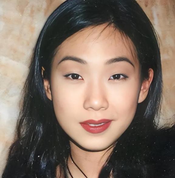 2004年，林忆莲向李宗盛提出离婚，李宗盛坦言：我年近半百，却要妻离子散，真的是