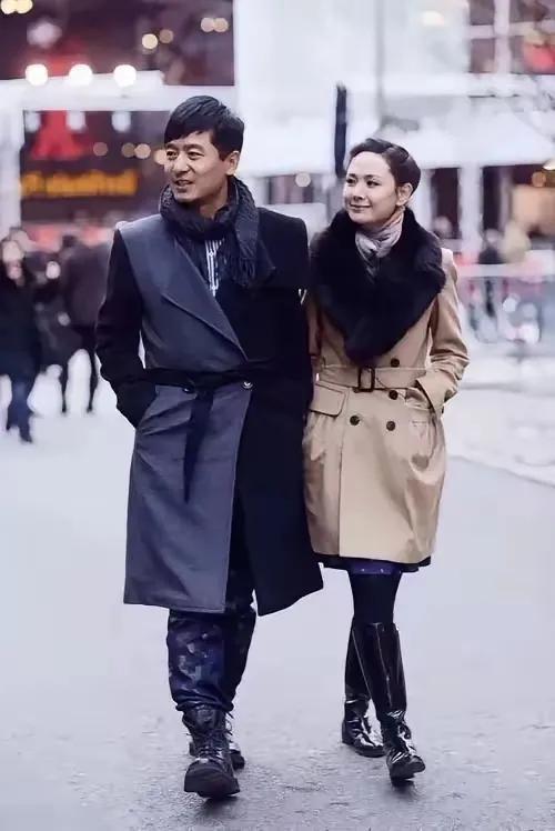 那天走在街上，郭晓东与程莉莎一股海派风格。虽然郭晓冬是农村出身，但同武汉出生洋味