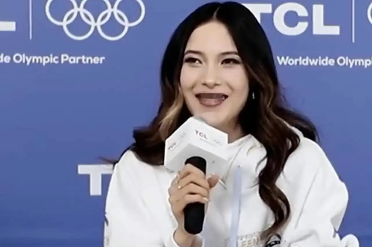 难怪青蛙公主商业价值比郑钦文都要高，说话的情商太高了……德约都想跟他互动。
1、