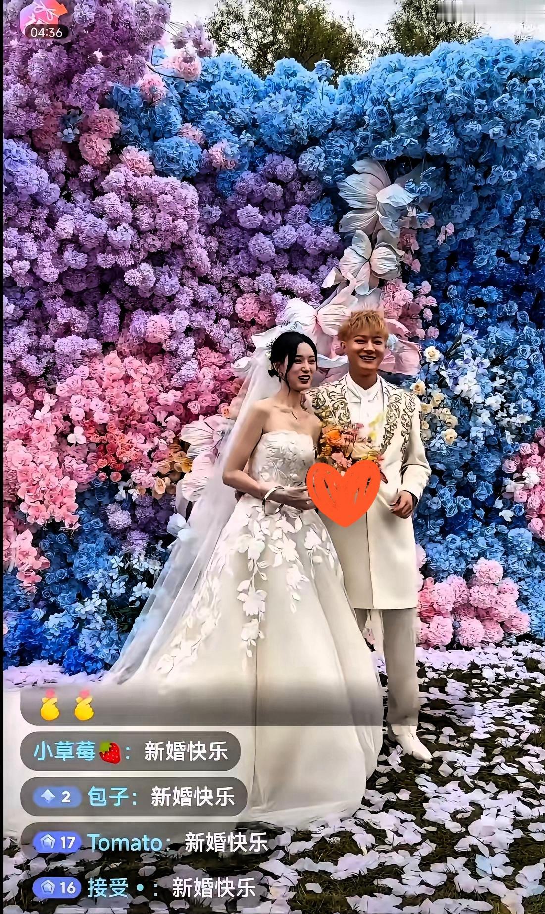 全网最郁闷的就是黄子韬了
​原本今天是他的大喜之日，却没想到被全网嘲笑，都要自闭