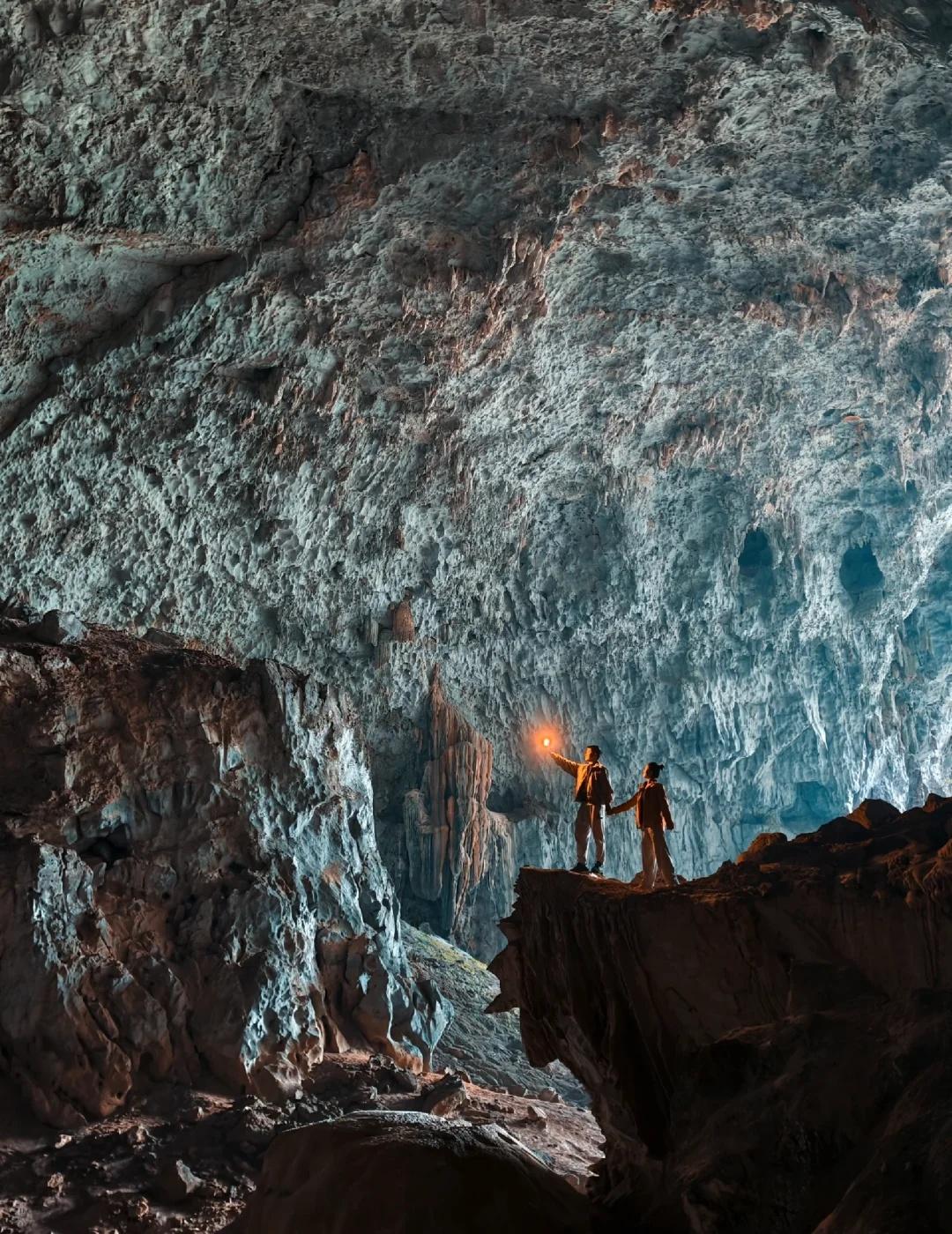 【地下长廊】2.3实拍 探洞大片
南宁出发当天往返，自驾可跟洞口集合。
装备灯光