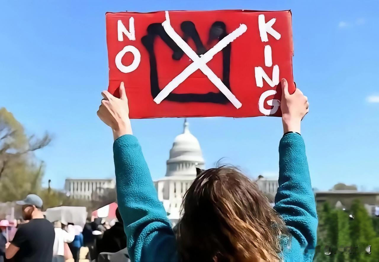 沈教授一语道破：美国所有反战游行，本质都是反战败游行！

掳走马杜罗时，全美欢呼