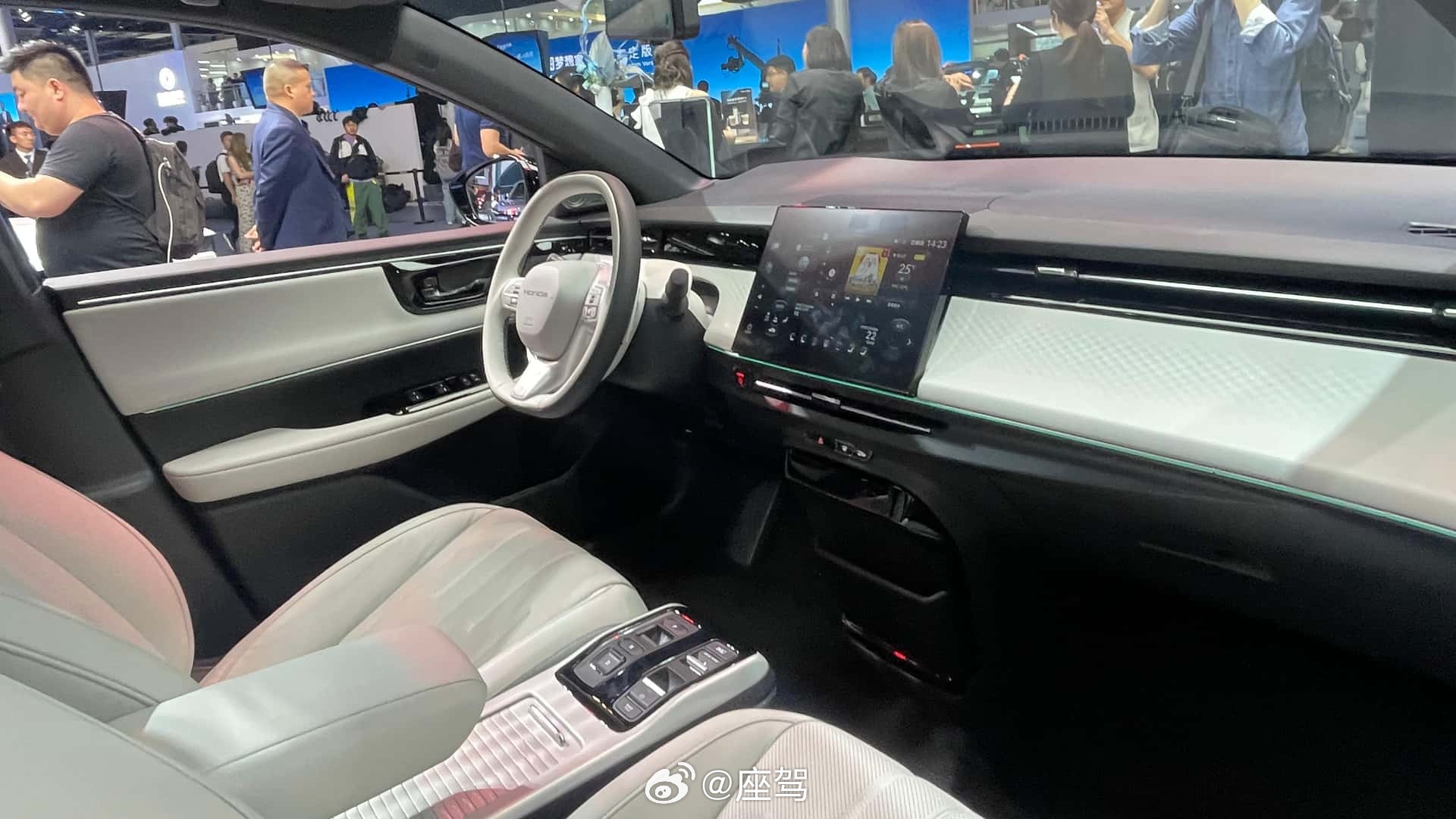 近日，本田汽车CEO三部俊弘在赴华参观上海一家汽车零部件供应商后，对中国企业在极