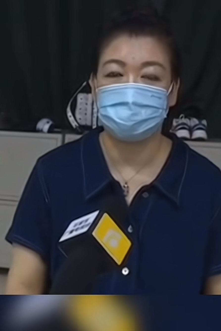 东京奥运会前，孙颖莎妈妈高君如女士接受采访时，知道女儿参加奥运会自己的感受时，说