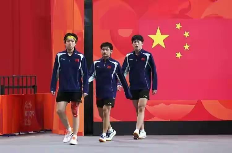 亚运会乒乓球男团，2:3输给日本队，中国队的连冠纪录就此终止。从结果看有点惊讶，