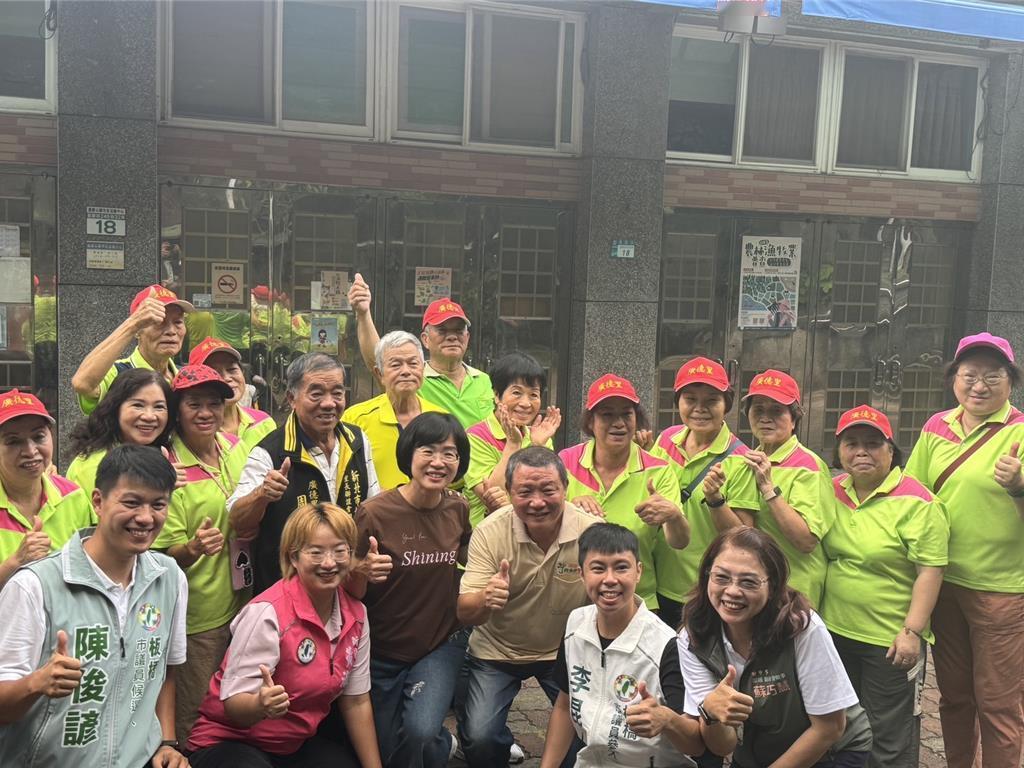 出席板桥共餐活动 苏巧慧：喊的政见已经4项实现
民进党新北市长参选人苏巧慧今（2