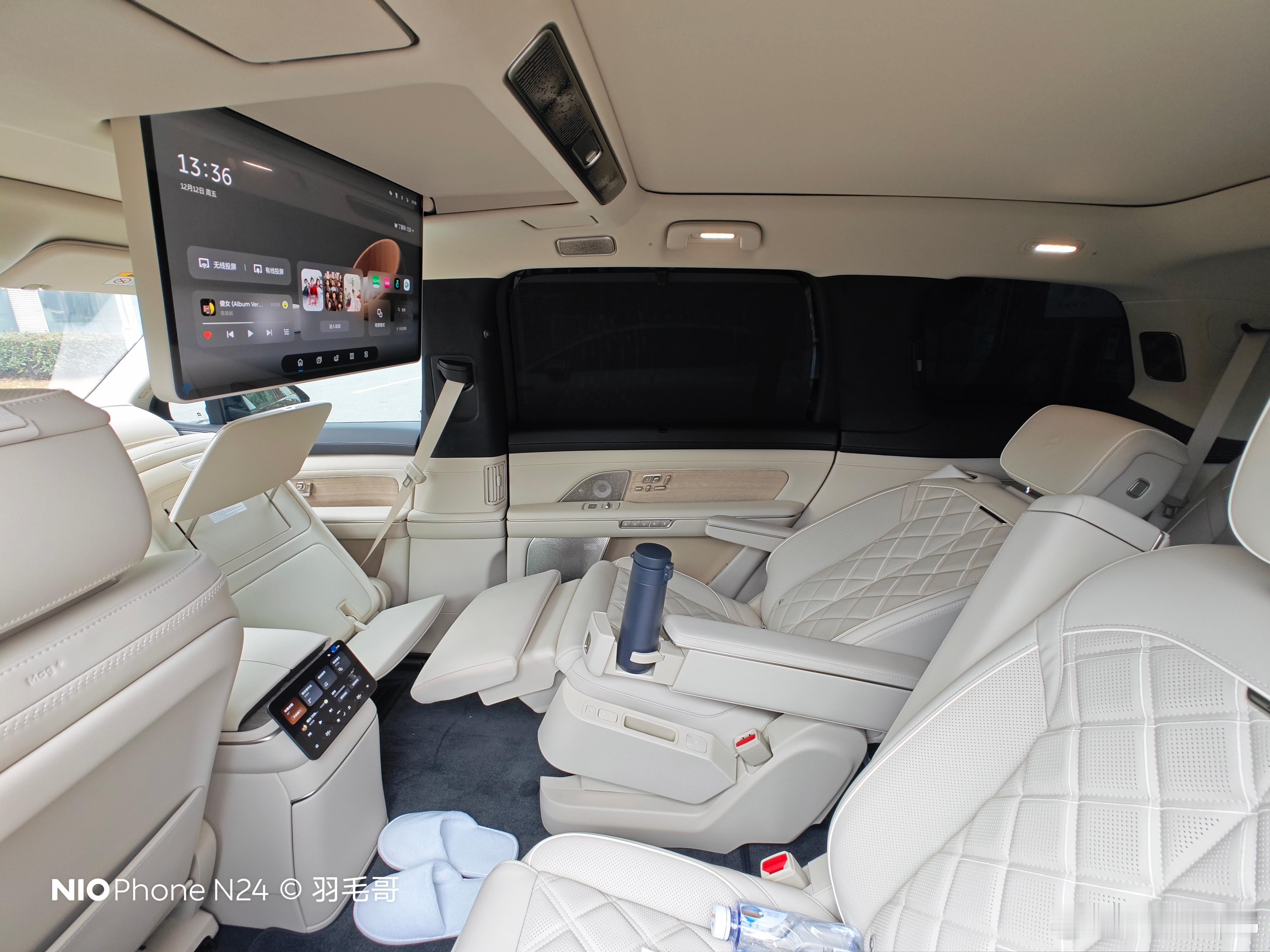 有了新8在车上搞点轻食还是相当舒服的，冬天把冰箱搞到55度，轻食没啥味道也有温度