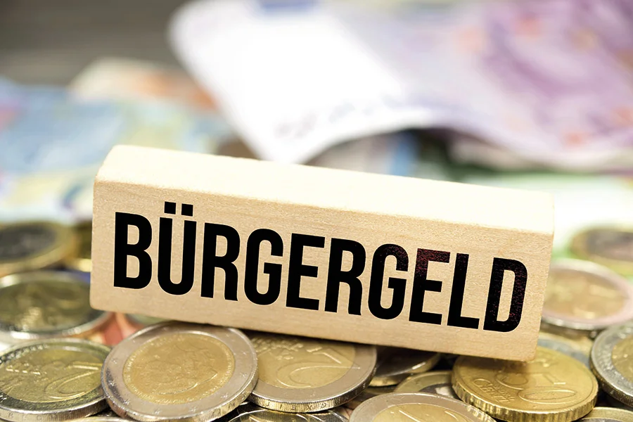 德国🇩🇪领失业救济金是不是比工作强？